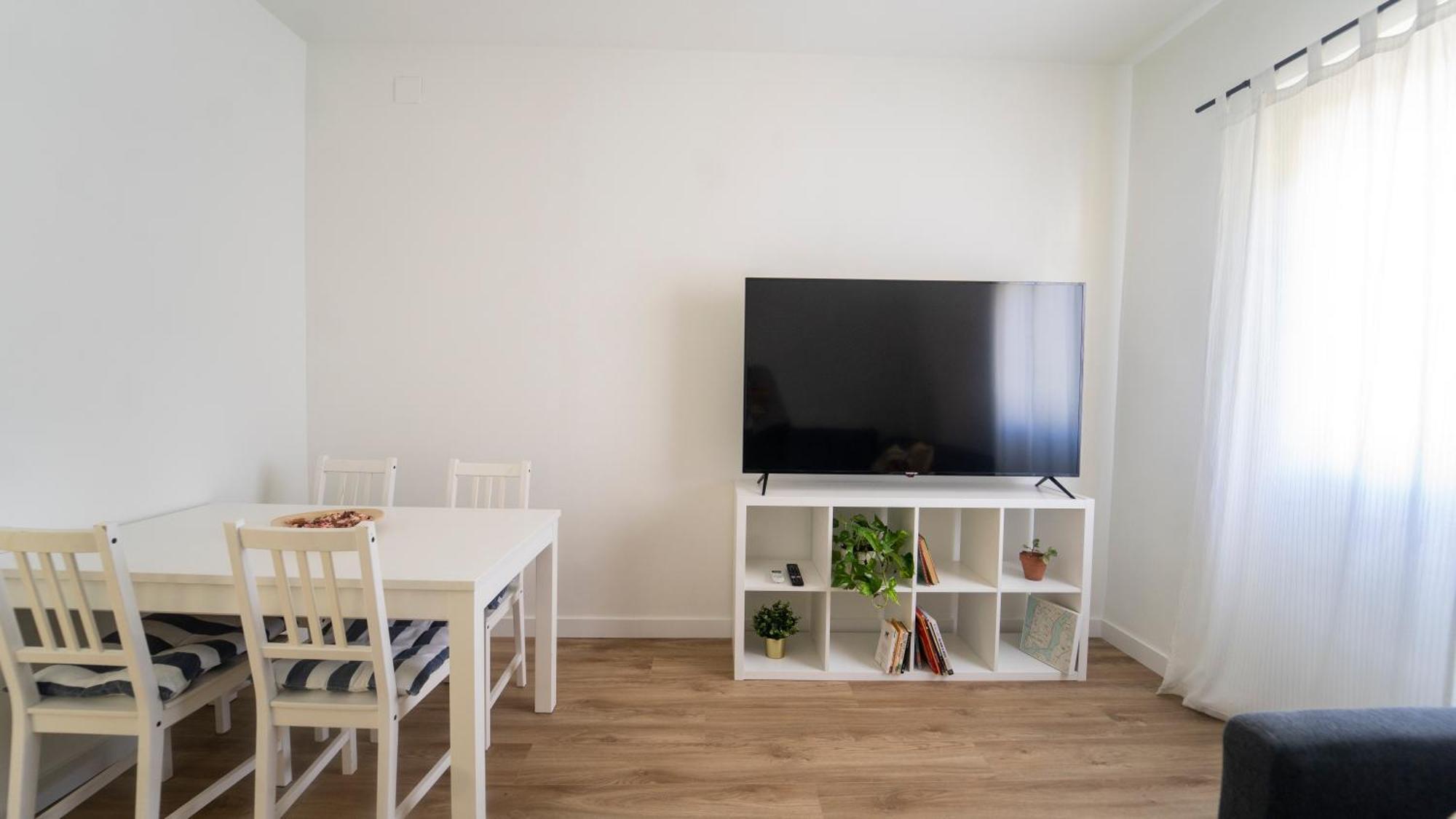 Apartamentos céntricos, parking, wifi y A/C Granada Kültér fotó